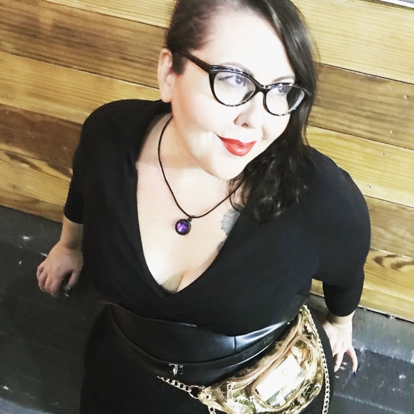 Meet your Posher, Heidi - Picture 1 of 1